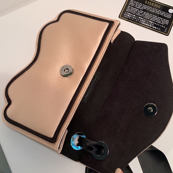 NWT RARE CHANEL 💕 Sakura Silk Ballerina Bag Pink Clutch Black Bow 🎀 Satin - Picture 14 of 16